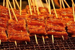 ウナギの串焼き